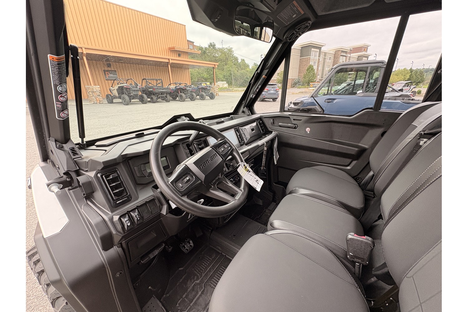 2026 Can-Am Defender MAX Limited HD11 Side x Side
