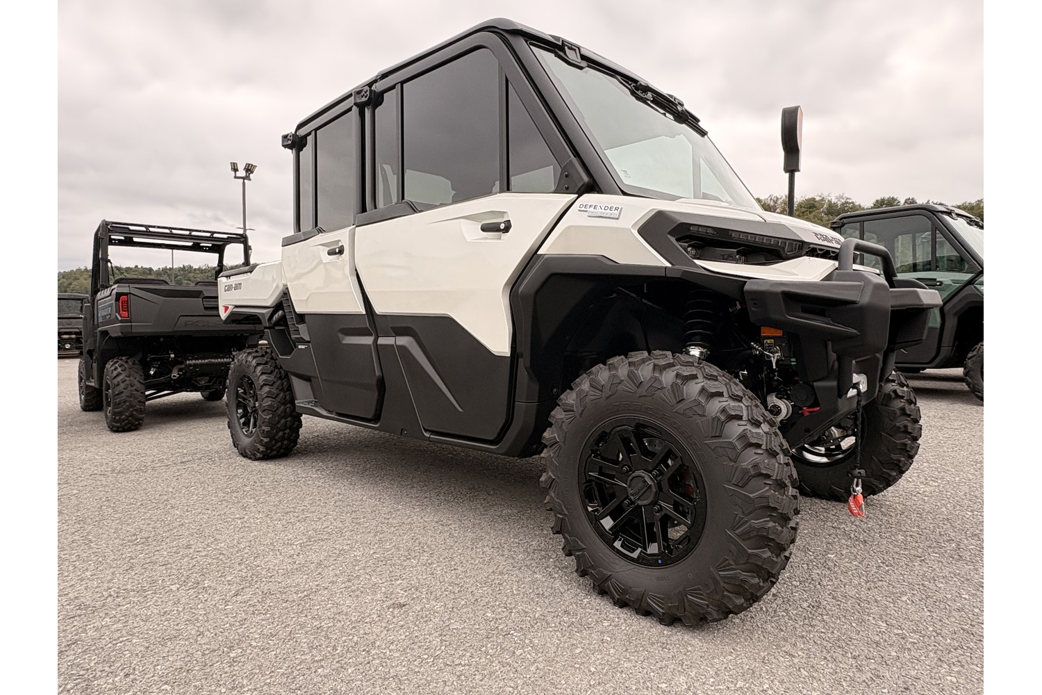 2026 Can-Am Defender MAX Limited HD11 Side x Side