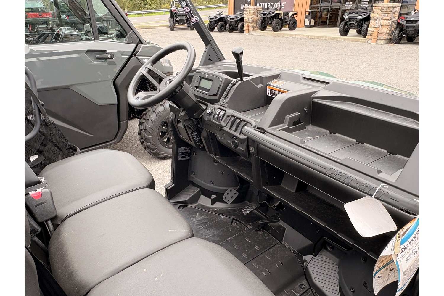 2026 Can-Am Defender DPS HD9 Side x Side