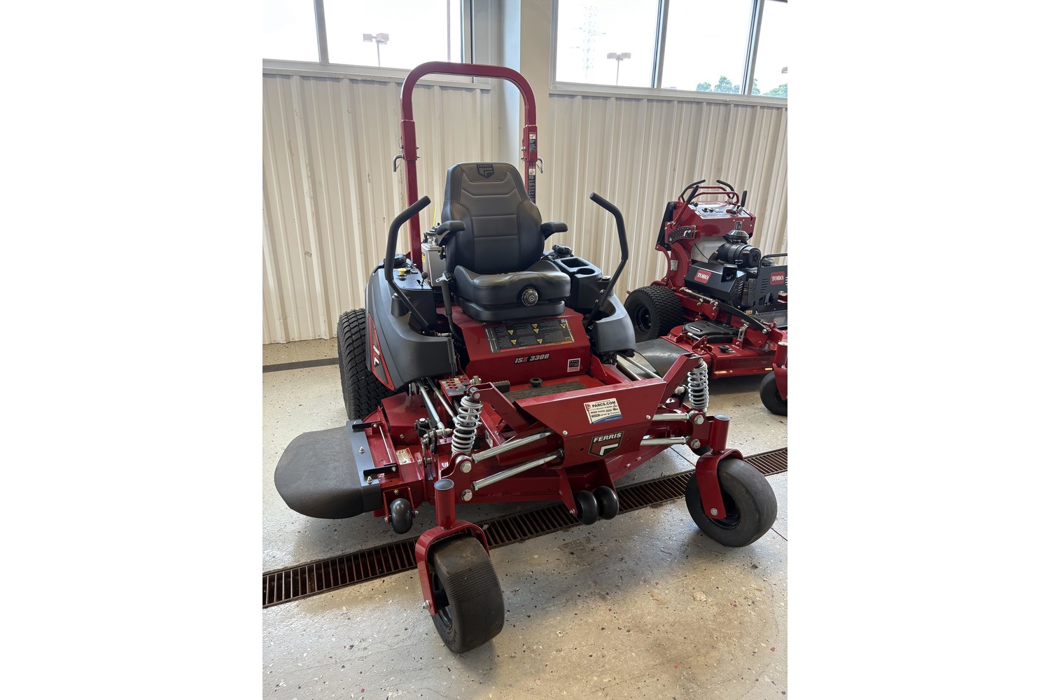 2026 Ferris ISX 3300 Lawn Mowers