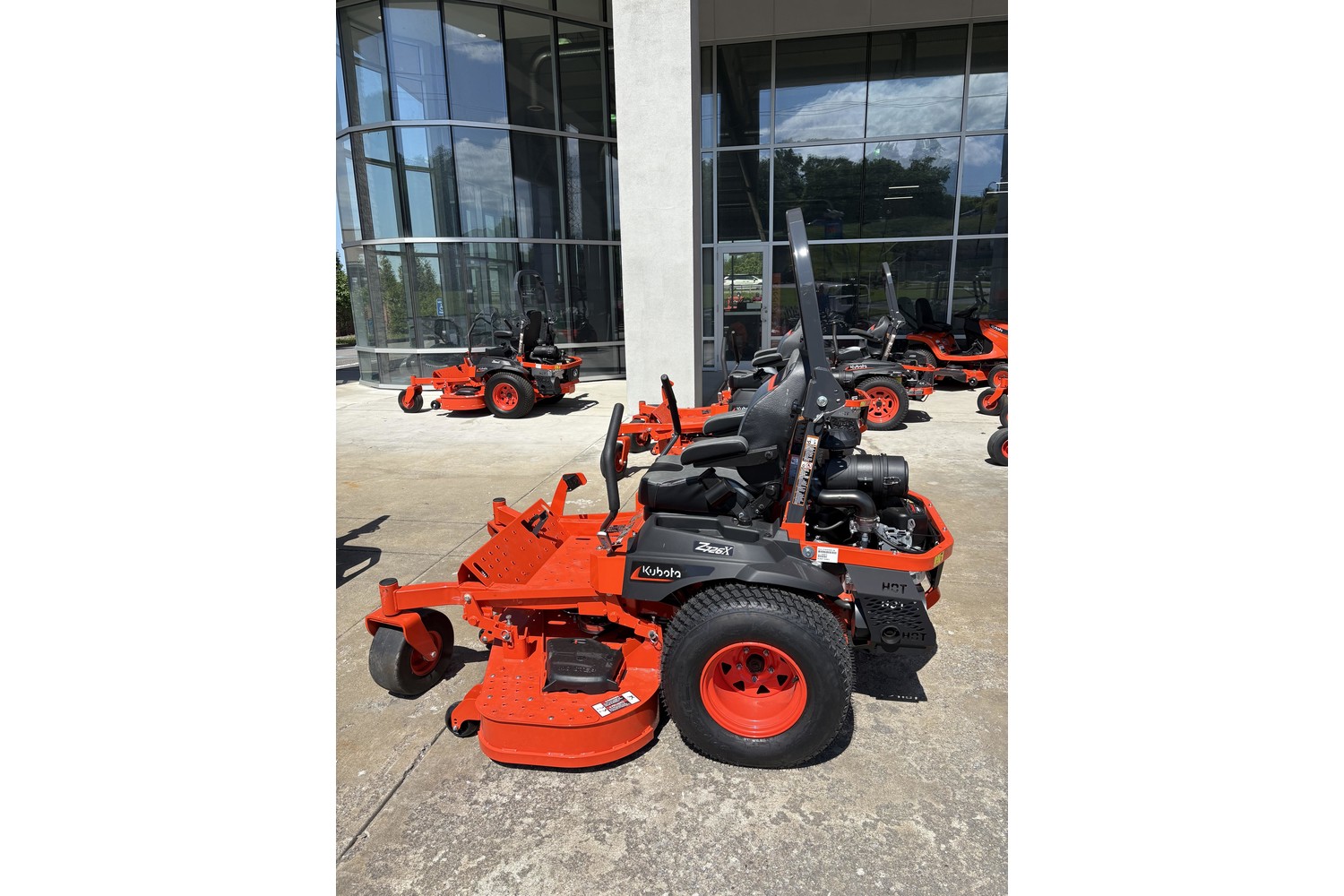 2026 Kubota Z726KWNC-60 Commercial Lawn Mowers