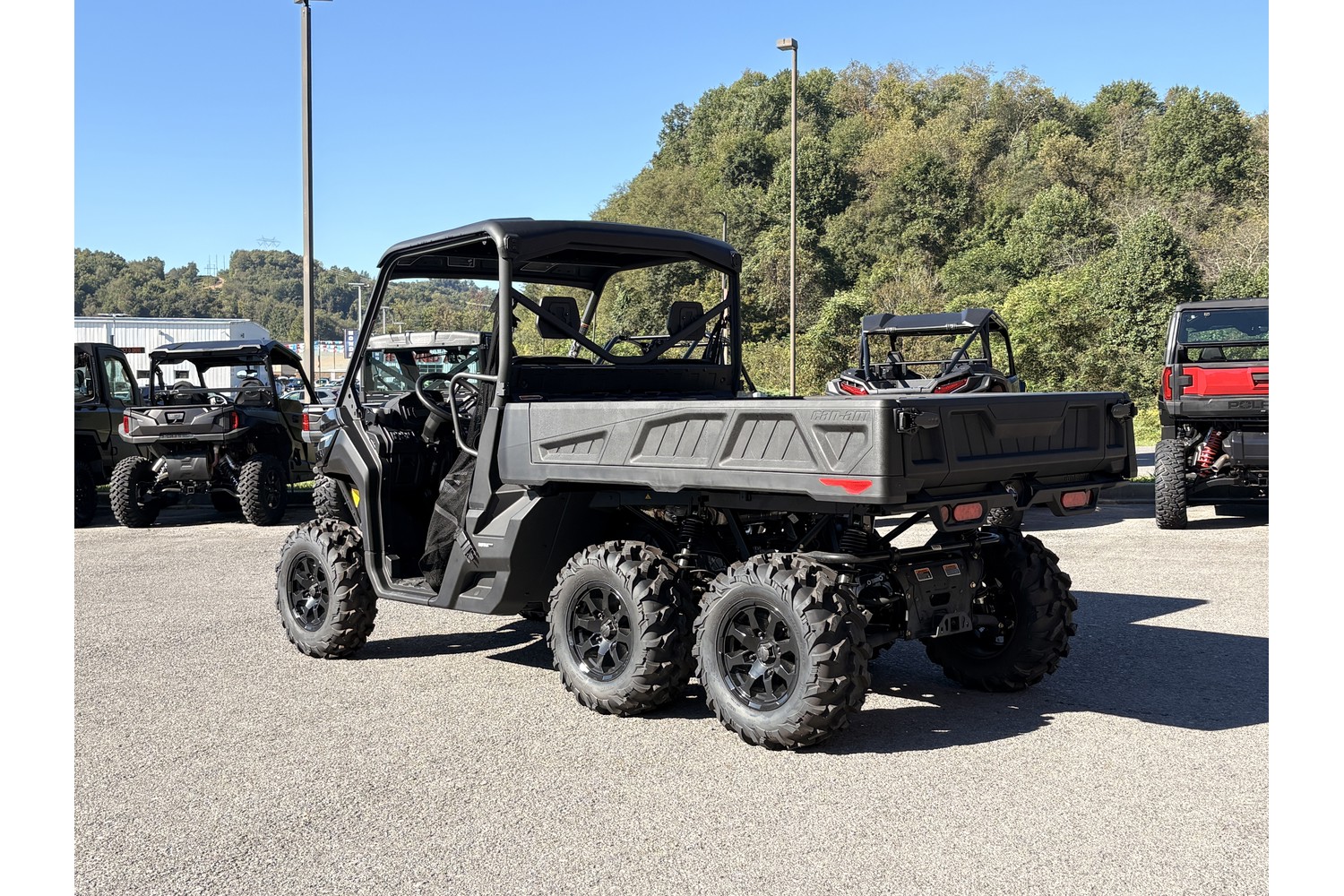 2026 Can-Am Defender 6x6 XT HD10 Side x Side