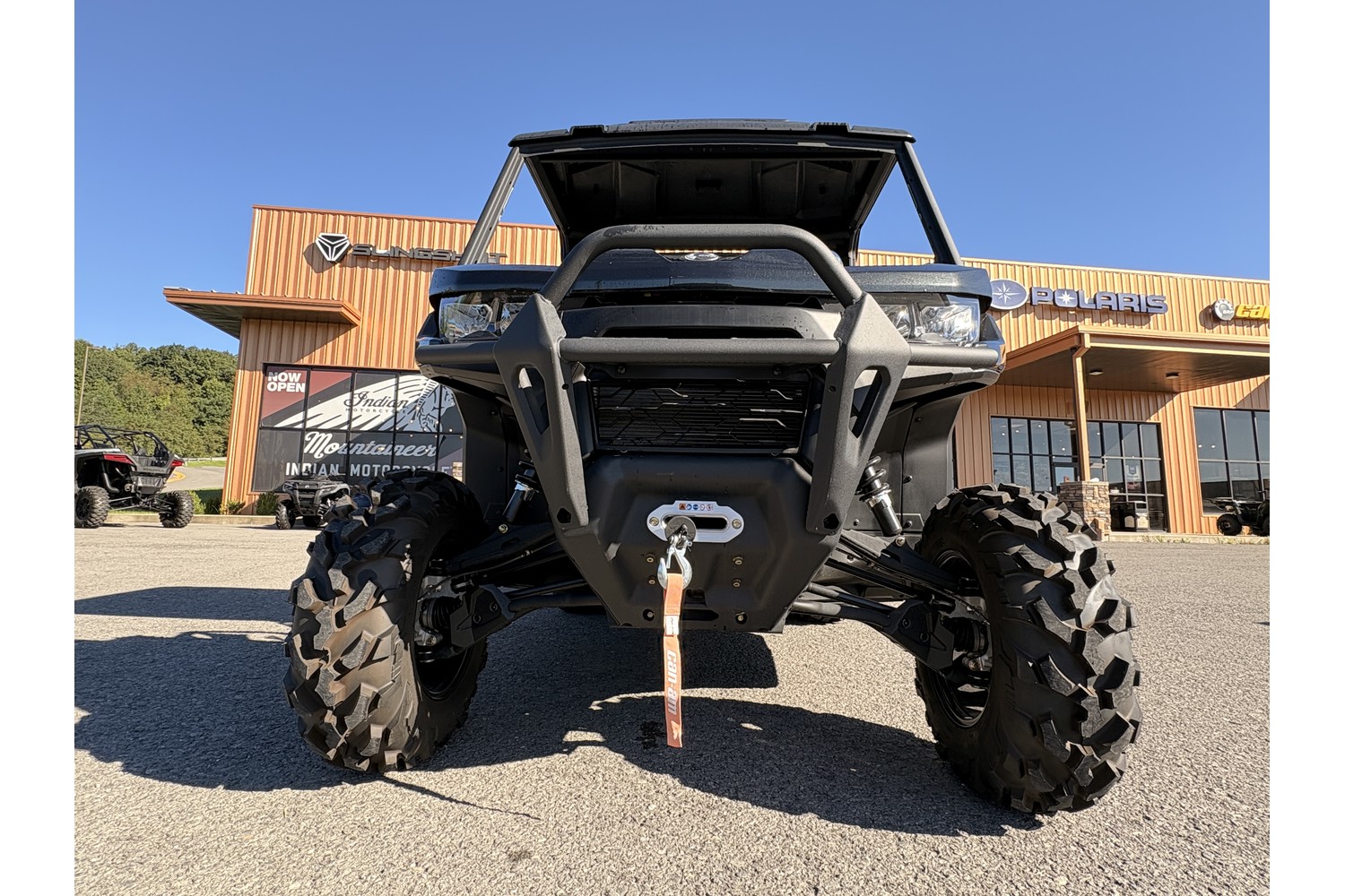 2026 Can-Am Defender 6x6 XT HD10 Side x Side