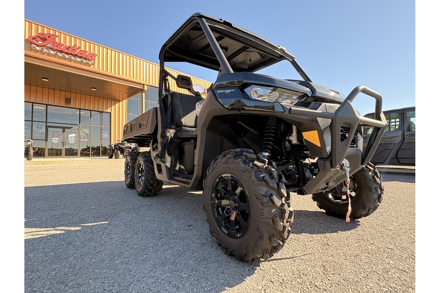 2026 Can-Am Defender 6x6 XT HD10 Side x Side