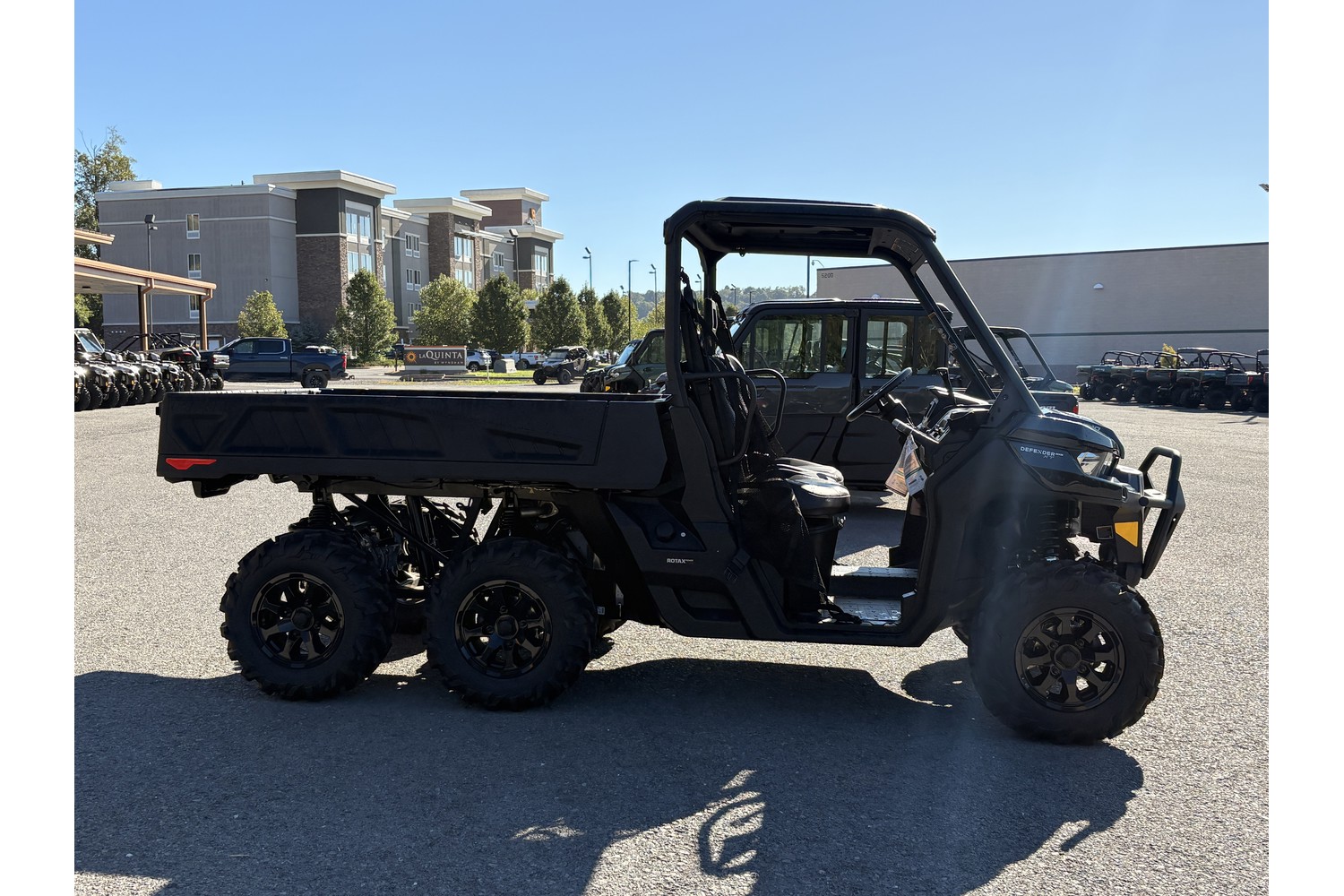 2026 Can-Am Defender 6x6 XT HD10 Side x Side