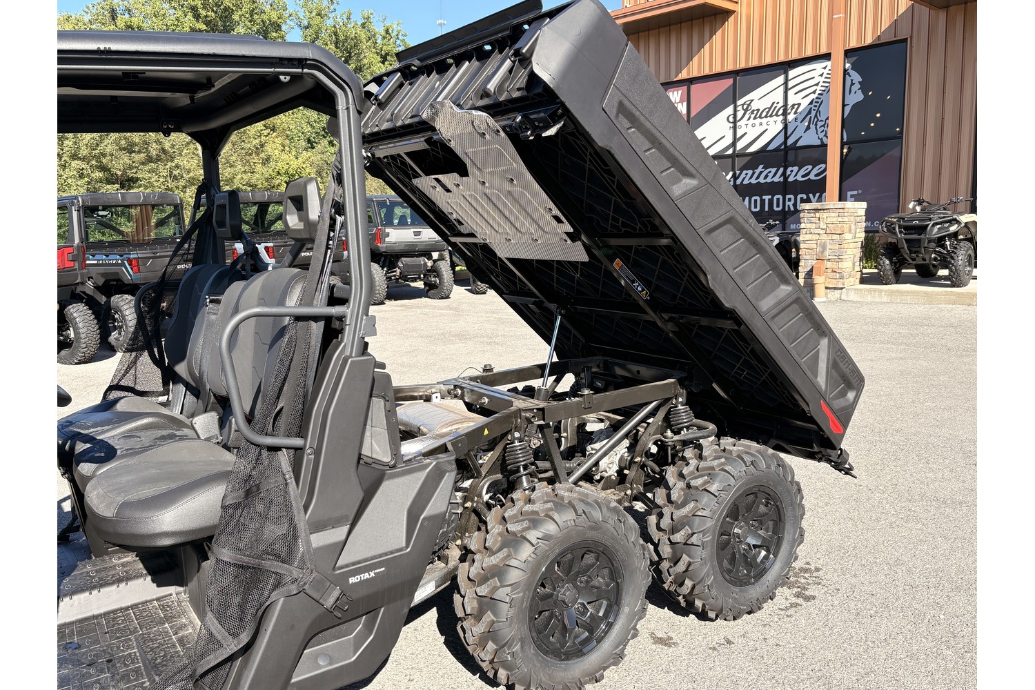 2026 Can-Am Defender 6x6 XT HD10 Side x Side