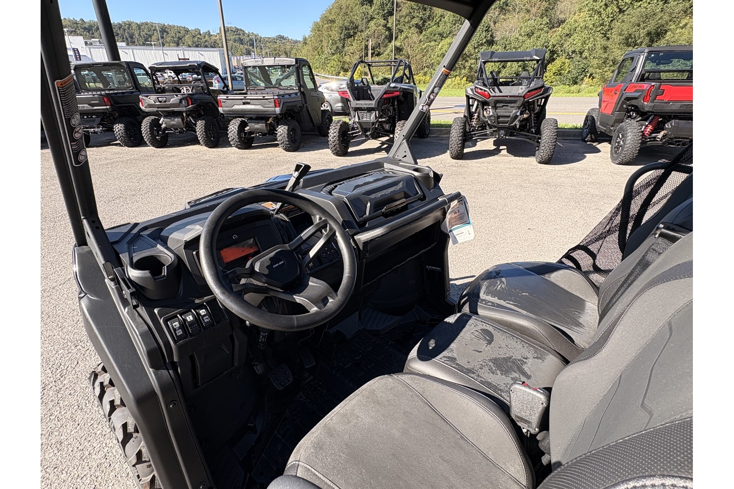 2026 Can-Am Defender 6x6 XT HD10 Side x Side