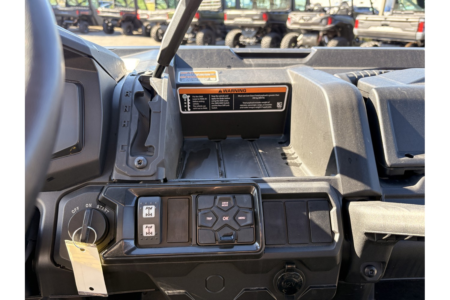 2026 Can-Am Defender 6x6 XT HD10 Side x Side