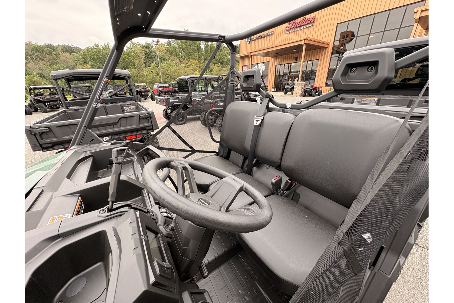 2026 Can-Am Defender DPS CAB HD10 Side x Side