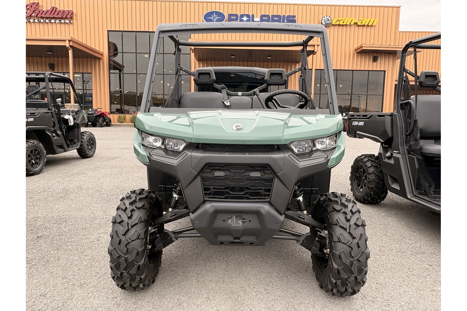 2026 Can-Am Defender DPS CAB HD10 Side x Side
