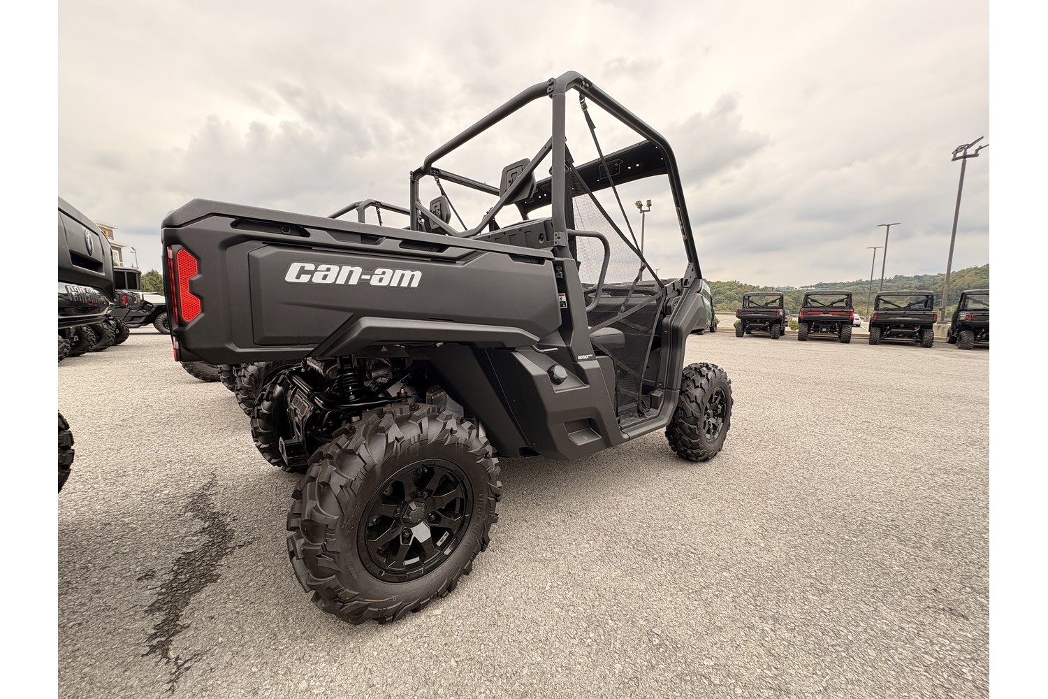 2026 Can-Am Defender DPS CAB HD10 Side x Side