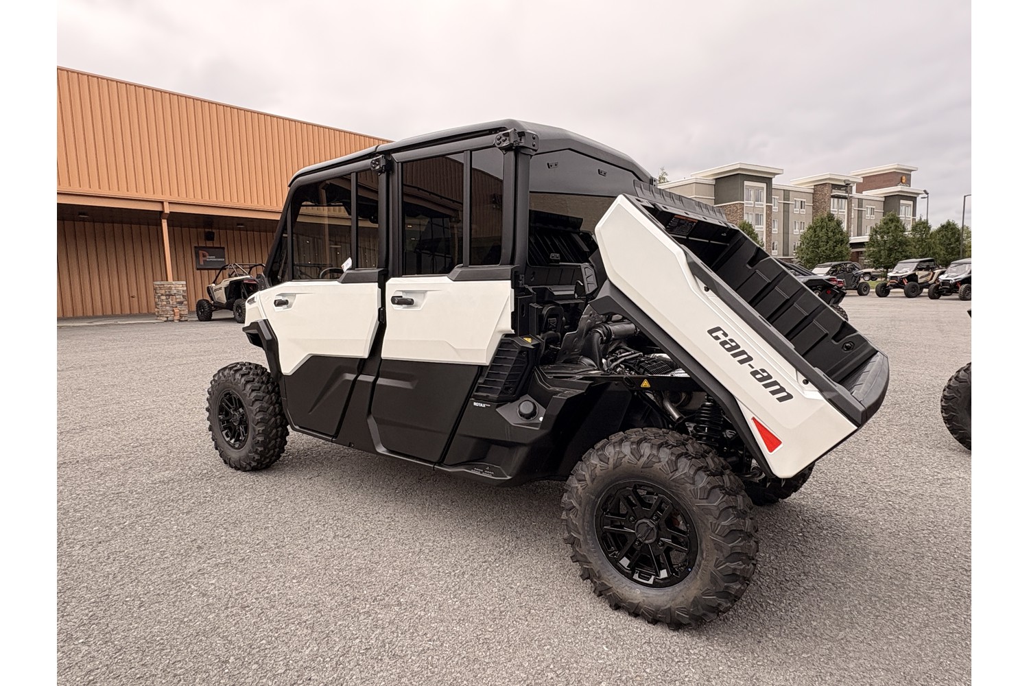 2026 Can-Am Defender MAX Limited HD11 Side x Side