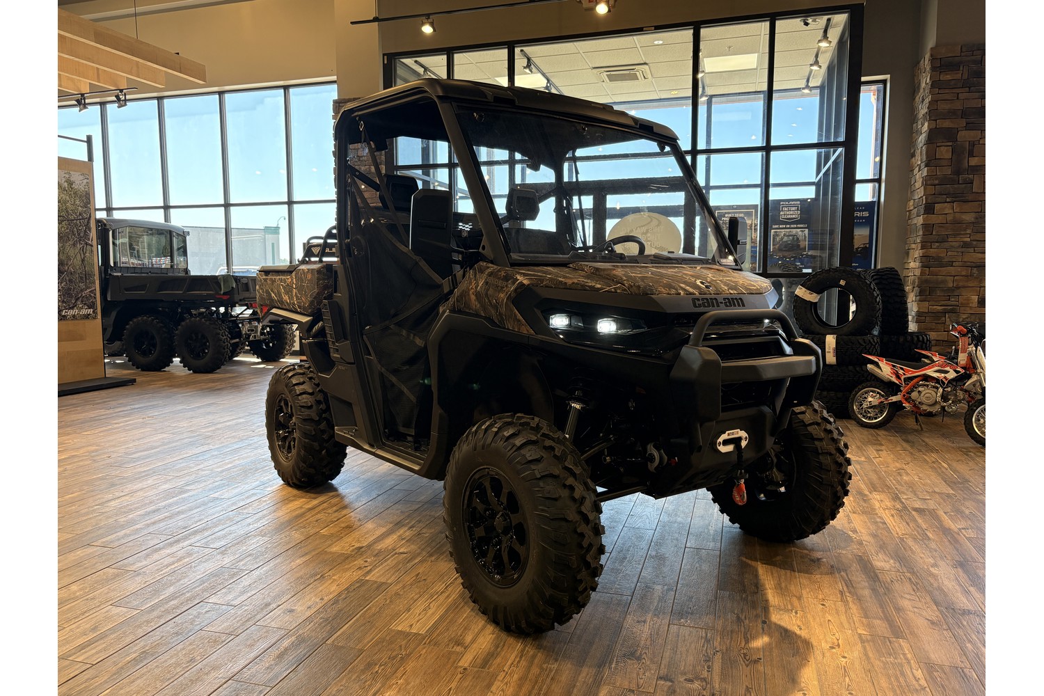 2026 Can-Am Defender XT HD11 Side x Side
